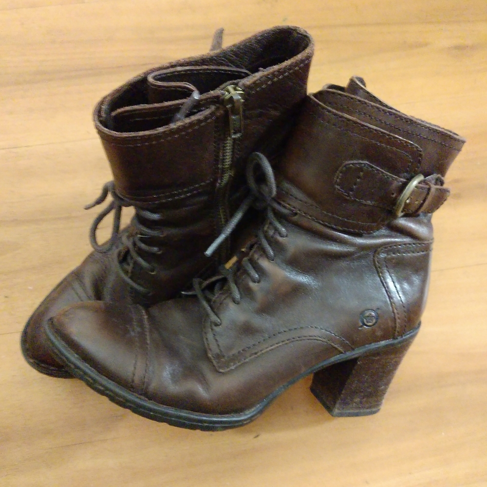 Vintage Leather Born Boots
